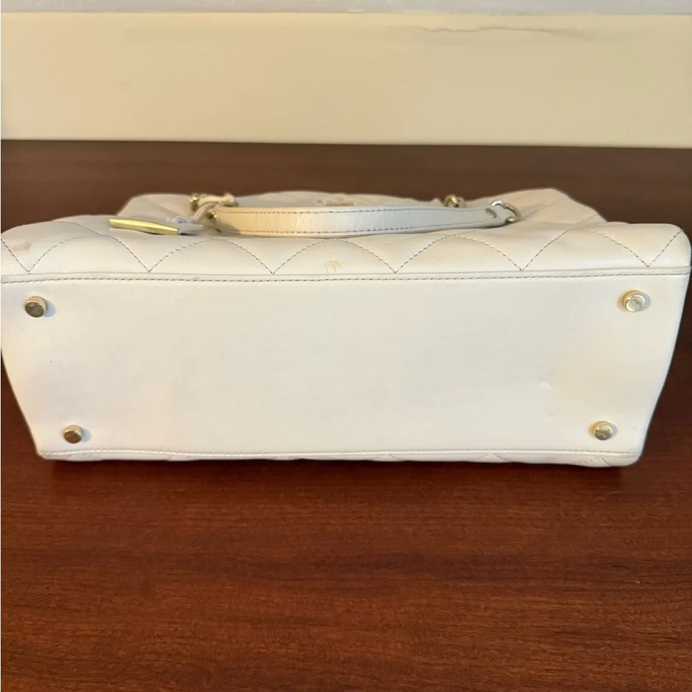 kate spade White Quilted Leather Chain-Handle Tote